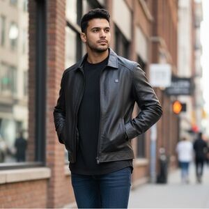 TF COLLECTIONS Men’s Black Leather Jacket – NEW